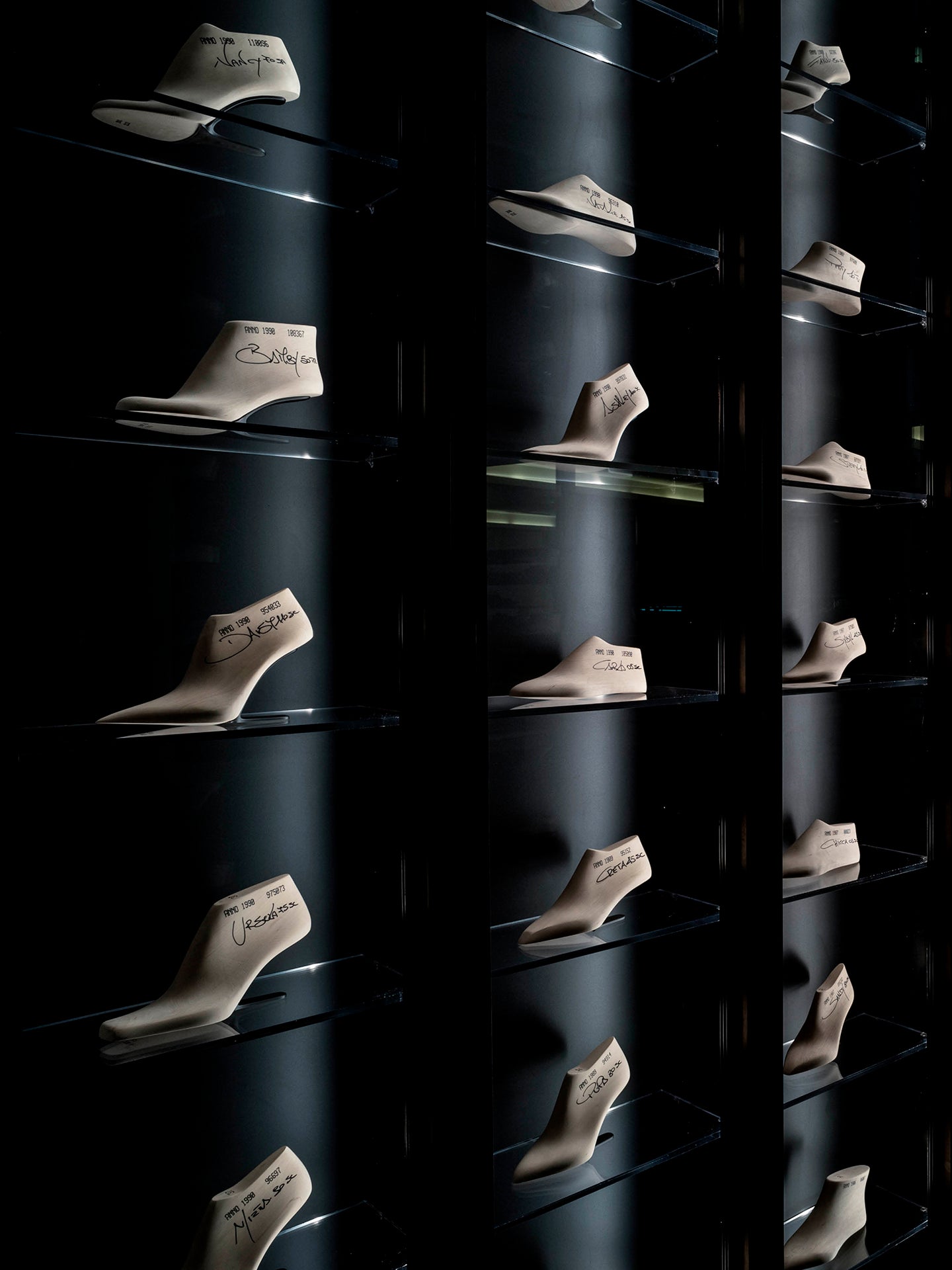 Sergio Rossi | Luxury Shoes & Accessories Made in Italy