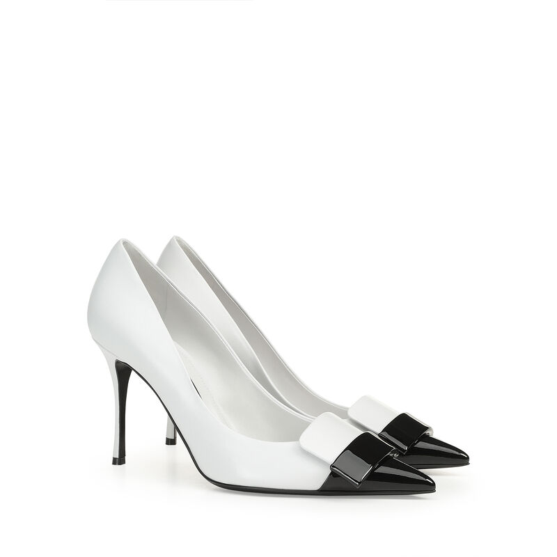sr1 - Pumps Black/White