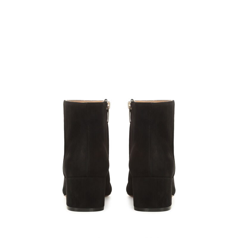 Virginia  - Booties Black