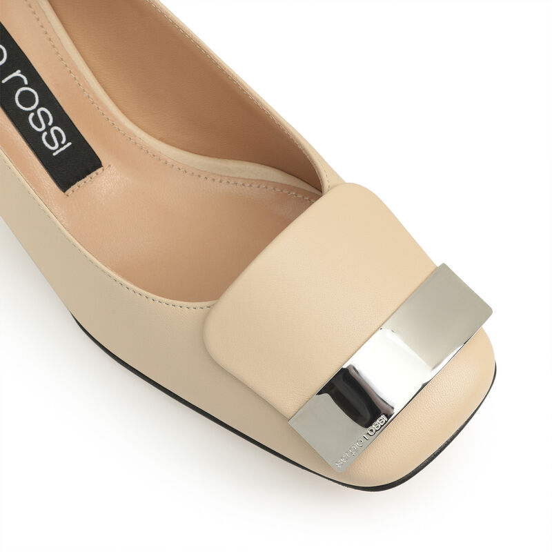 sr1 - Pumps Chalk
