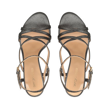 Bon Ton, 3