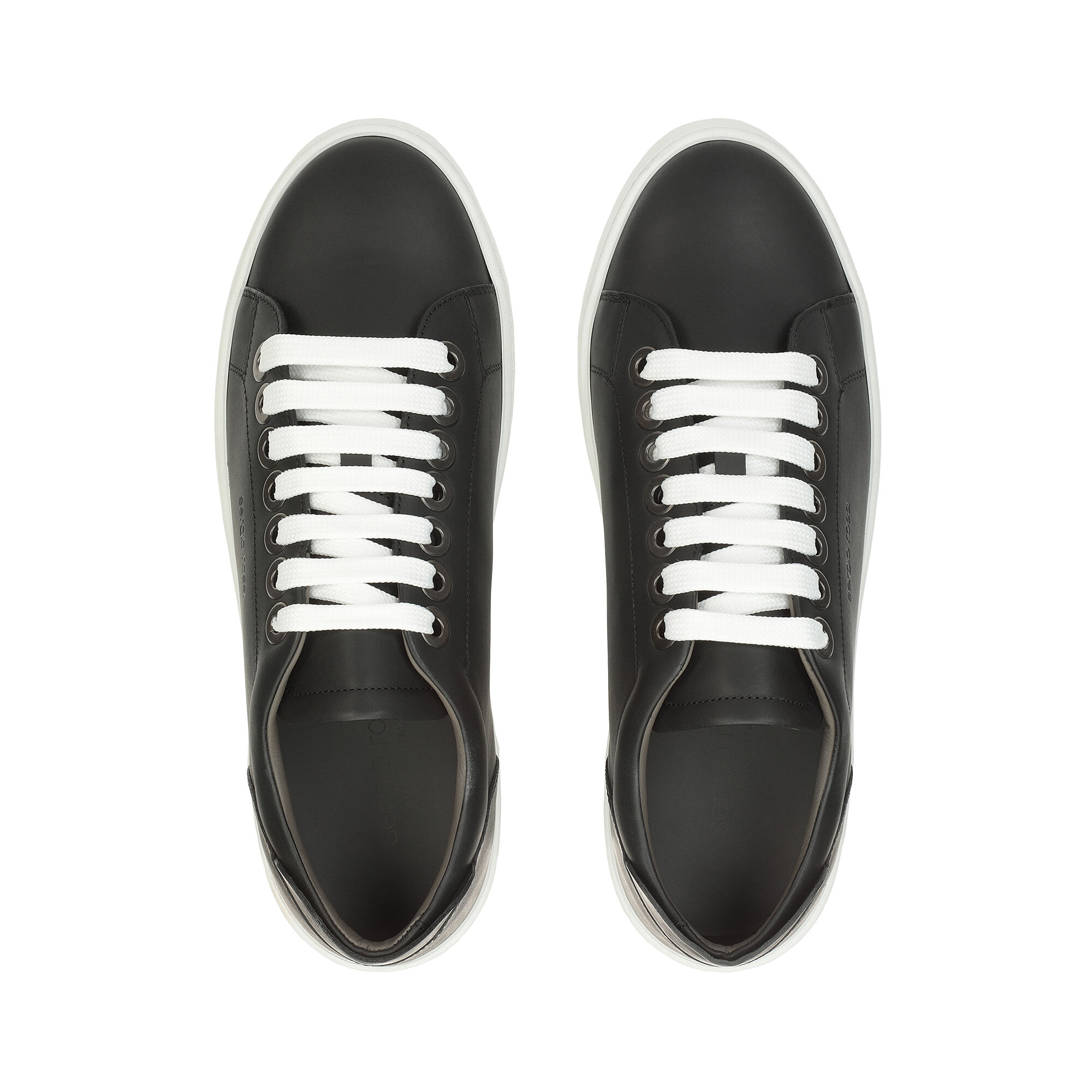Sneakers addicted hotsell