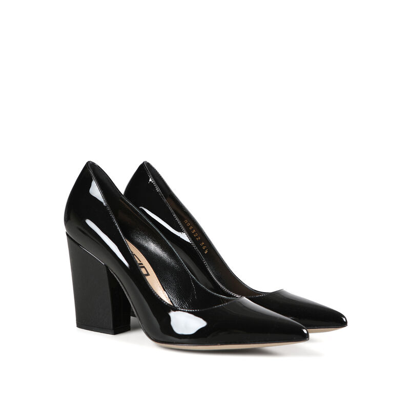 Black block pumps shop