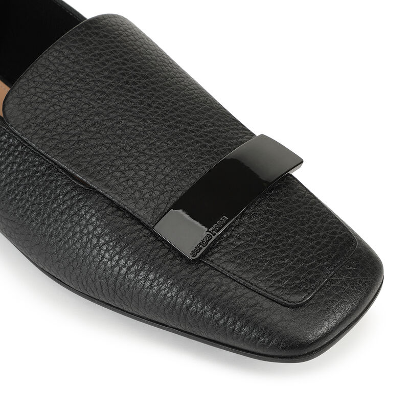 sr1 - Slippers Black