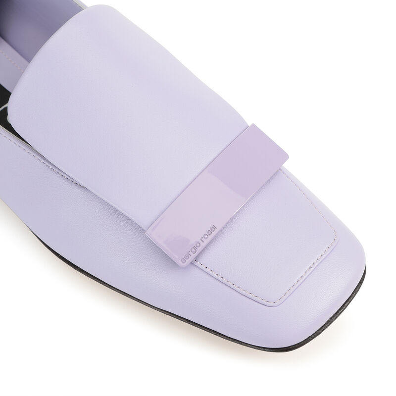 sr1  - Slippers Wisteria