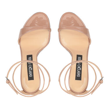 Godiva, 3