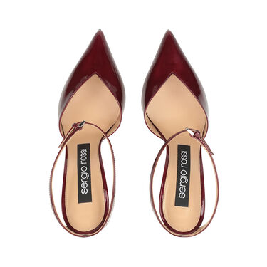 Godiva, 3