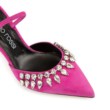 Godiva, 4
