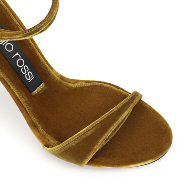 Godiva, 4