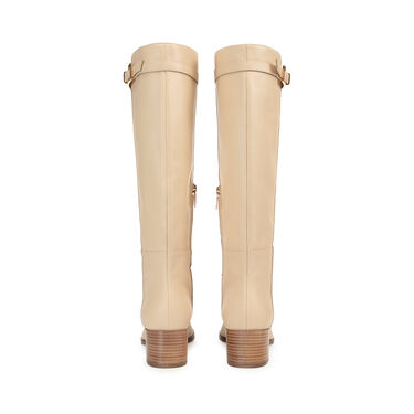 sr Nora  - Boots Chalk, 2