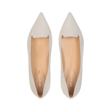 Godiva, 3